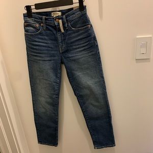 Madewell Mid-Rise Classic Straight: 25 NWT